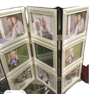 Elegant White Photo Frame Screen